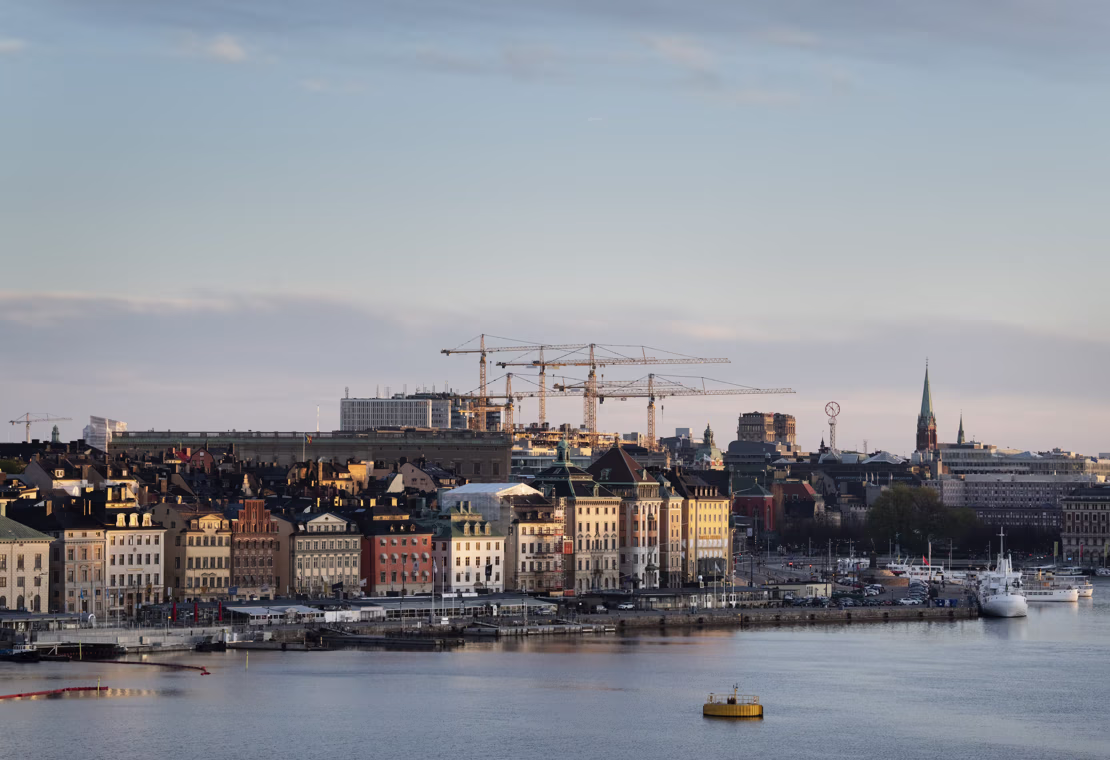 Financial reports & presentations